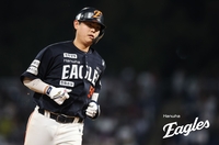 “20홈런 그냥 얻어진 게 아니다”…떠나는 김경문, ‘한화 보물’ 허인서에 남긴 마지막 찬사 [SS스타]