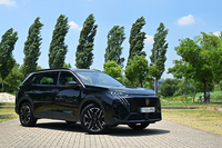한정된 공간, 다채로운 매력을 담아닌 프렌치 SUV - 푸조 5008 스마트 하이브리드[SS 시승기]