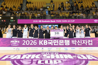 ‘만족 NO’ 신한은행 최윤아 감독 “3위 하려고 연습한 건 아니니까…” [SS청주in]