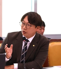 공사비 연동형 졸속 도입에 1000억 원 낭비 우려… 소송 대응은 LH 몫 [26국정감사]