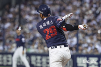레이예스 ‘안타왕’ 등극! 롯데, 잠실구장 마지막 정규시즌서 두산 제압…7위로 시즌 마무리 [SS잠실in]