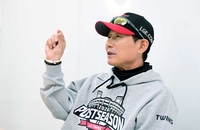 [포토]LG 염경엽 감독, 1차전 잡고 준PO로!
