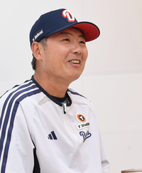 [포토] 질문에 답하는 두산 김원형 감독