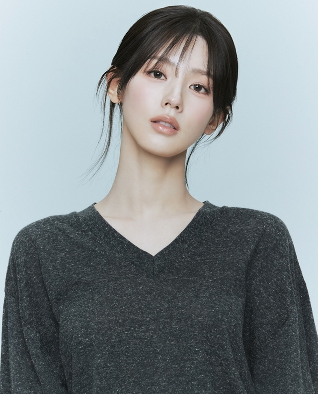 아이들 미연, 새 프로필 공개…‘청담국제고등학교: 로열캠프’ 주연 발탁