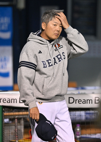 [포토] 김원형 감독 ‘반드시 이겨야 해’