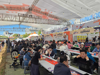 청명한 가을 ‘막국수·닭갈비 향’에 인파로 뒤덮인 ‘2026 춘천막국수닭갈비축제’ 첫날부터 축제의 열기 가득
