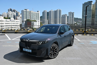 BMW가 여는 브랜드의 새로운 EV의 시간 - BMW iX3 50 xDrive M 스포츠 프...