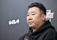 [포토]준PO 1차전 출사표 밝히는 KIA 이범호 감독