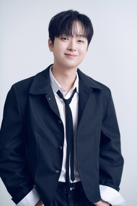 이찬원, 이번엔 심사위원으로 돌아온다…안성훈·김용빈과 ‘미스터트롯4’ 역대급 라인업
