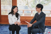신민아, 여전한 러블리 자태로 ‘유퀴즈’ 재출연