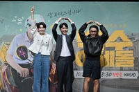 알파고 꺾은 손으로 맥주 나른다…‘백수 이세돌’ 이세돌, 바둑 밖 첫 출근[SS현장]