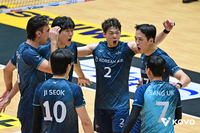 케트진스키 조기 OUT→정한용 활약, 역시 강한 대한항공…우리카드 3-0 잡고 결승행[현장리뷰]