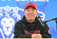 가을비에 PO 첫판 ‘우취’→KIA, 휴식 하루 더 늘었다…이범호 감독은 긍정적으로 본다 [PO1]