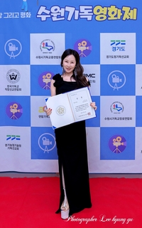 ‘늦깎이 신인’ 넘어 연기상까지…이진, 독립영화 현장에서 증명한 ‘도전의 힘’