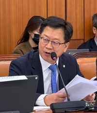 안호영, “퇴직연금 1000조 시대, 국민연금 참여·퇴직연금공단 설립으로 노후소득 높여야” [26국정감사]