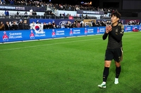 LAFC 팬이 손흥민에게 “니하오” 중국어로 인종차별 일파만파…“시즌권 박탈해야”