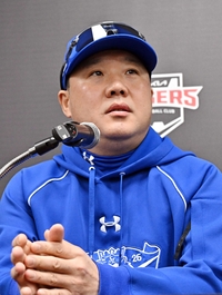 [포토]4차전 출사표 밝히는 삼성 박진만 감독
