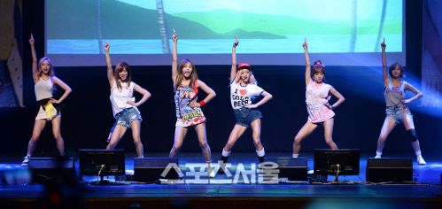 [SS포토]정규 2집 발표 에이핑크