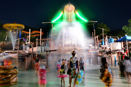 캐리비안_베이_야간_개장