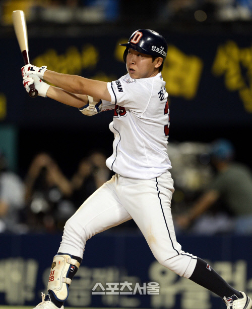 [SS포토]두산 정수빈, 희생 플라이라도 쳐야 돼