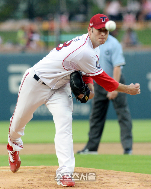 [SS포토] KIA 스틴슨, 삼성전 1회부터 2실점 안고 불안한 출발?