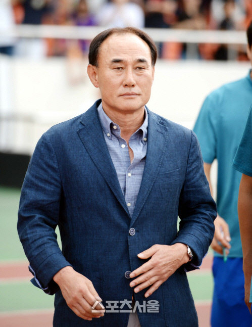 [SS포토]성남 김학범 감독, 전북과 경기는 긴장이 많이 돼