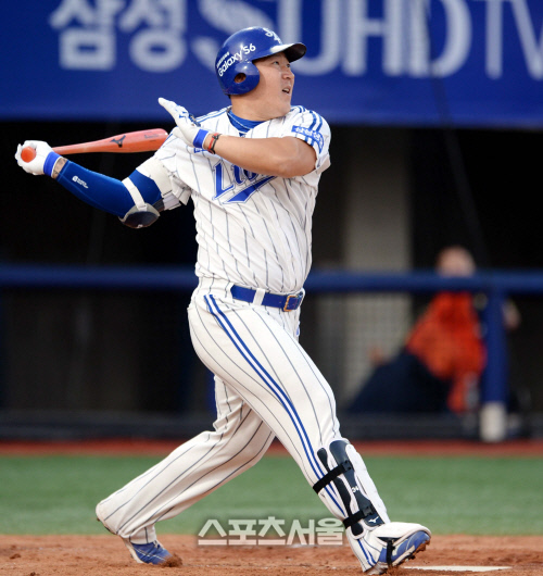 [SS포토]최형우, 나도 1000안타 기록이 있어