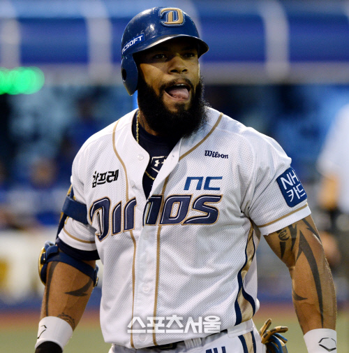 [SS포토] NC 테임즈, 잘 맞았는데...?