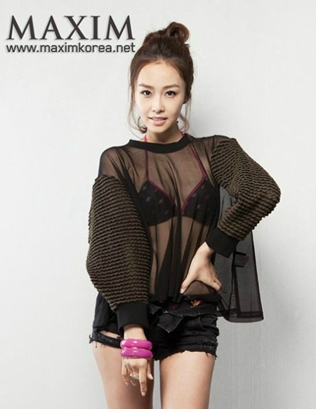 홍수현, 속옷 다 비치는 블랙 시스루 입고 '男心 저격'