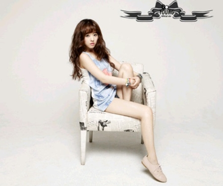 박보영, 청순함 대명사의 파격 화보…'속옷 노출까지?'