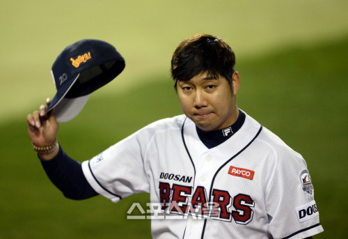 [SS포토]한국시리즈 3차전, 7.2이닝 1실점 호투 두산 선발 장원준