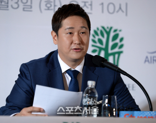 [SS포토] 이대호 \'메이저리그에 도전하겠다\'