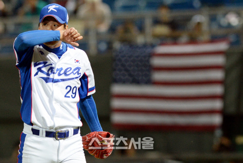 [SS포토] \'프리미어 12\' 김광현, 일본 이어 미국에도 울었다?