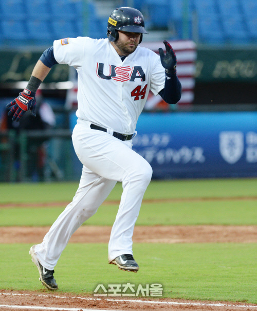 [SS포토] kt 위즈의 댄 블랙, \'프리미어 12\' 미국의 자존심을 걸고!