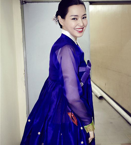 같은생각 이하늬, 시스루 한복 입고 속옷끈 '살짝'?