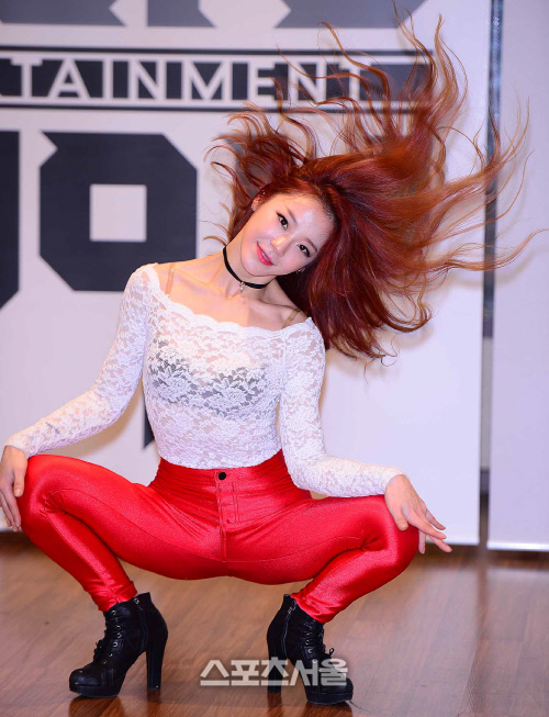 [SS포토]걸그룹 \'여자여자\' 규랑, \'눈부시죠~\'