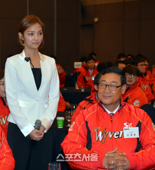 치어리더 강윤이, 2016년도 문학여신으로 [SS포토]