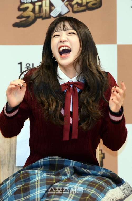 [SS포토]웃음 넘치는 EXID 하니, 백종원의 3대 천왕