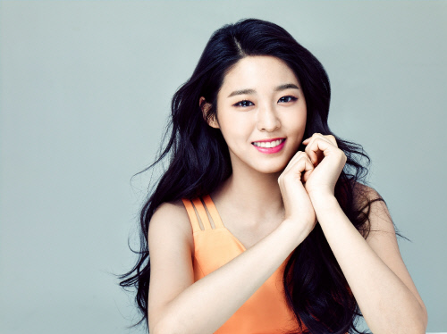 [아큐브] 설현, 아큐브® 새 모델로 발탁_0201