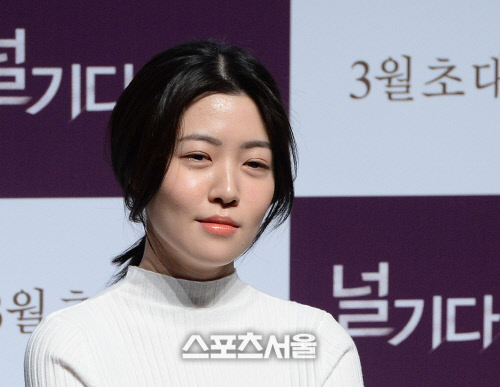 [SS포토] \'널 기다리며\' 심은경, 아역 출신의 폭풍성장!