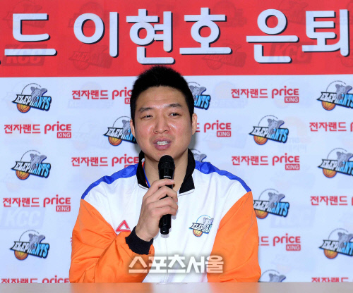 [SS포토]인천 전자랜드 이현호, \'감회가 새롭네요~\'