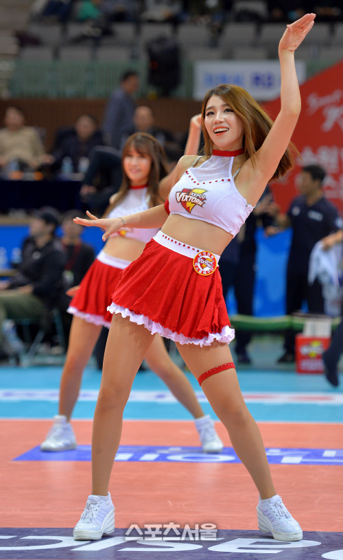 한국전력 치어리더, 역전승 기대합니다![SS포토]