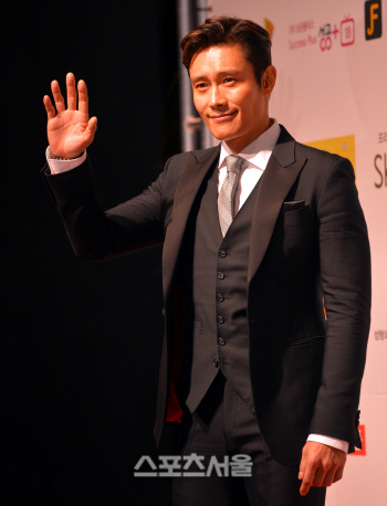 내부자들 이병헌, 영화는 다들 보셨죠? [SS포토]