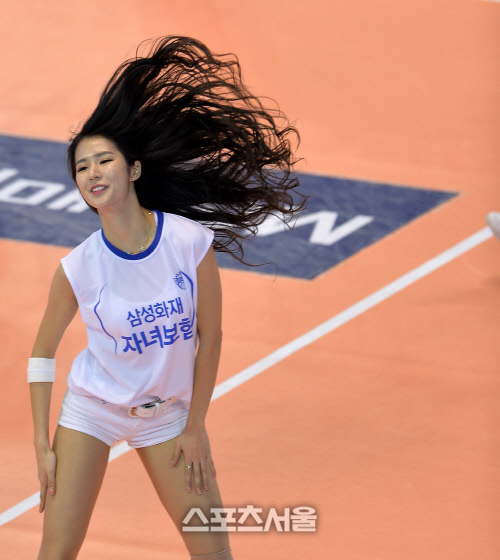 [SS화보]치어리더 박기량, 홈경기 마지막 공연 땀좀 흘려…