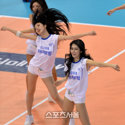 [SS화보]치어리더 박기량, 홈경기 마지막 공연 땀좀 흘려…