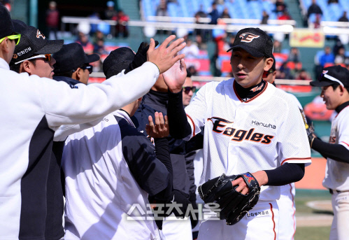 [SS포토]5이닝 무실점한 한화 김재영, \'감독눈에 쏙 들어왔겠군~\'