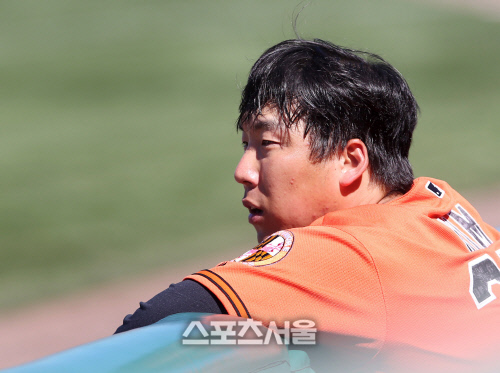 \'터질듯 안 터지는\' 김현수...\'괜찮아!\'