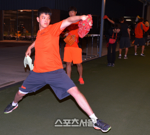 얼짱 김원중, 눈빛이 살아있네![SS포토]