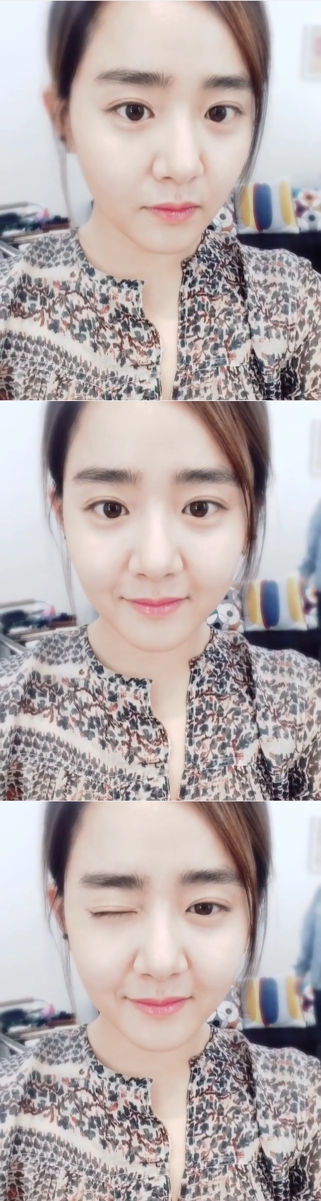 '#멍 #미소 #윙크'…문근영의 3단 콤보 셀카 