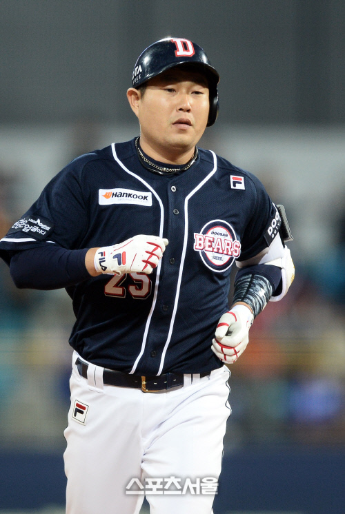 [SS포토]두산 양의지, \'대구삼성라이온즈 파크 첫 홈런이야!\'